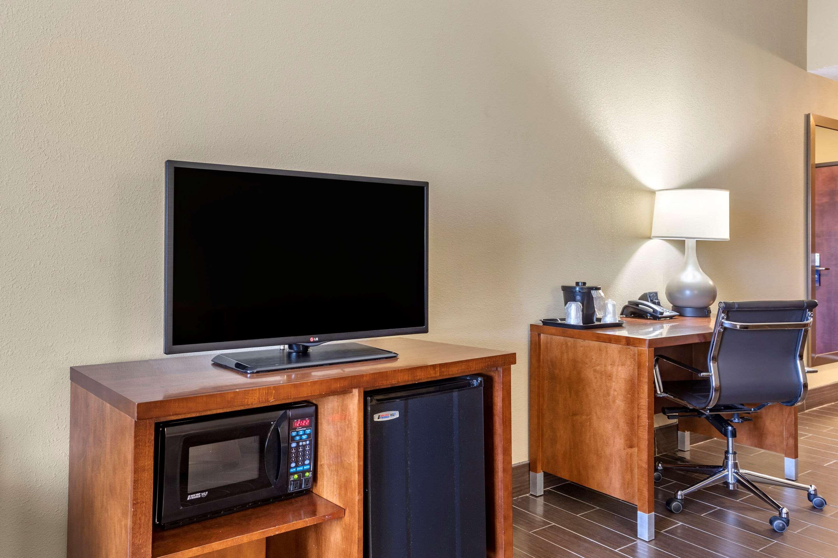 Comfort Suites Batesville Extérieur photo