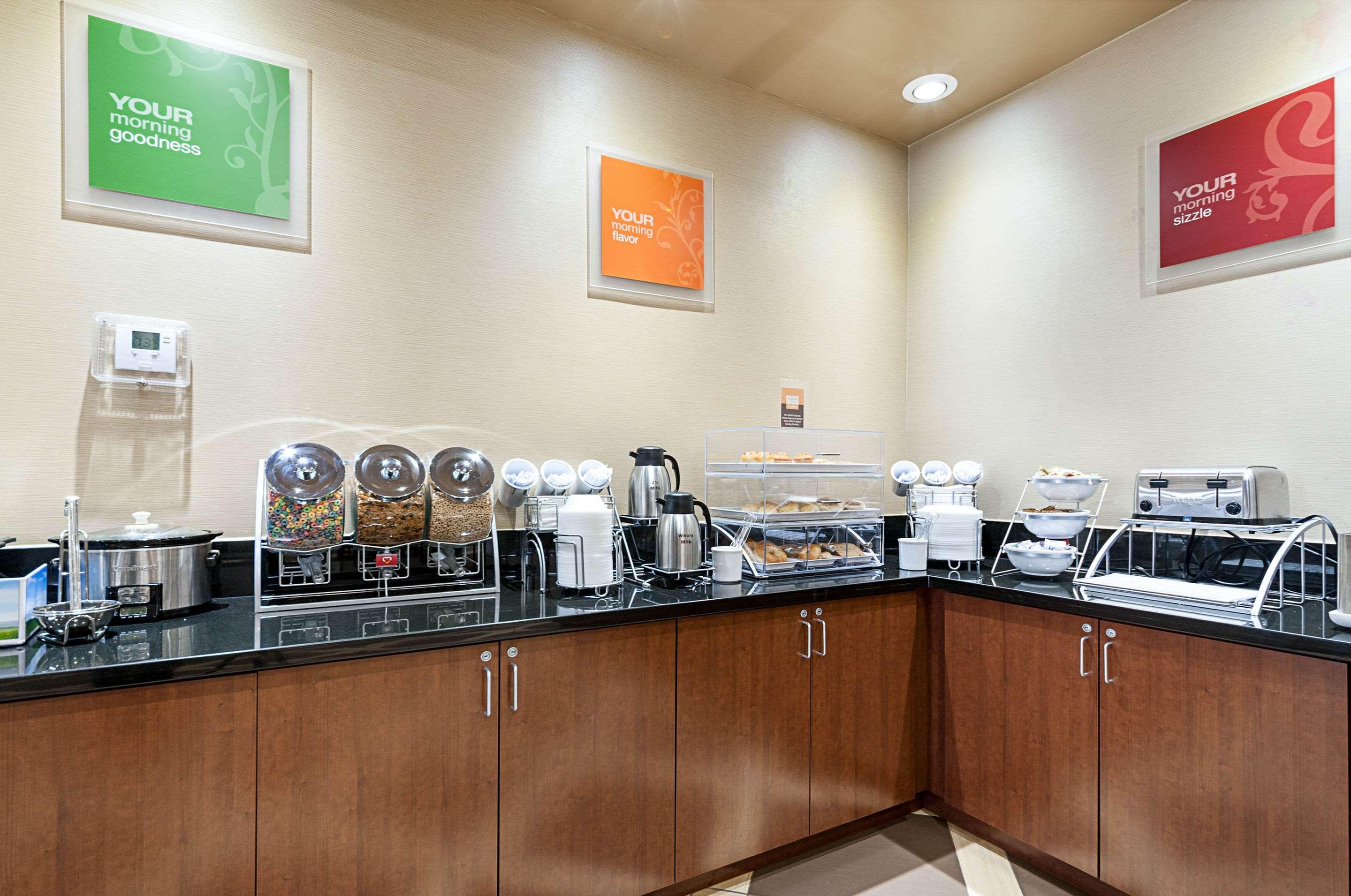 Comfort Suites Batesville Extérieur photo