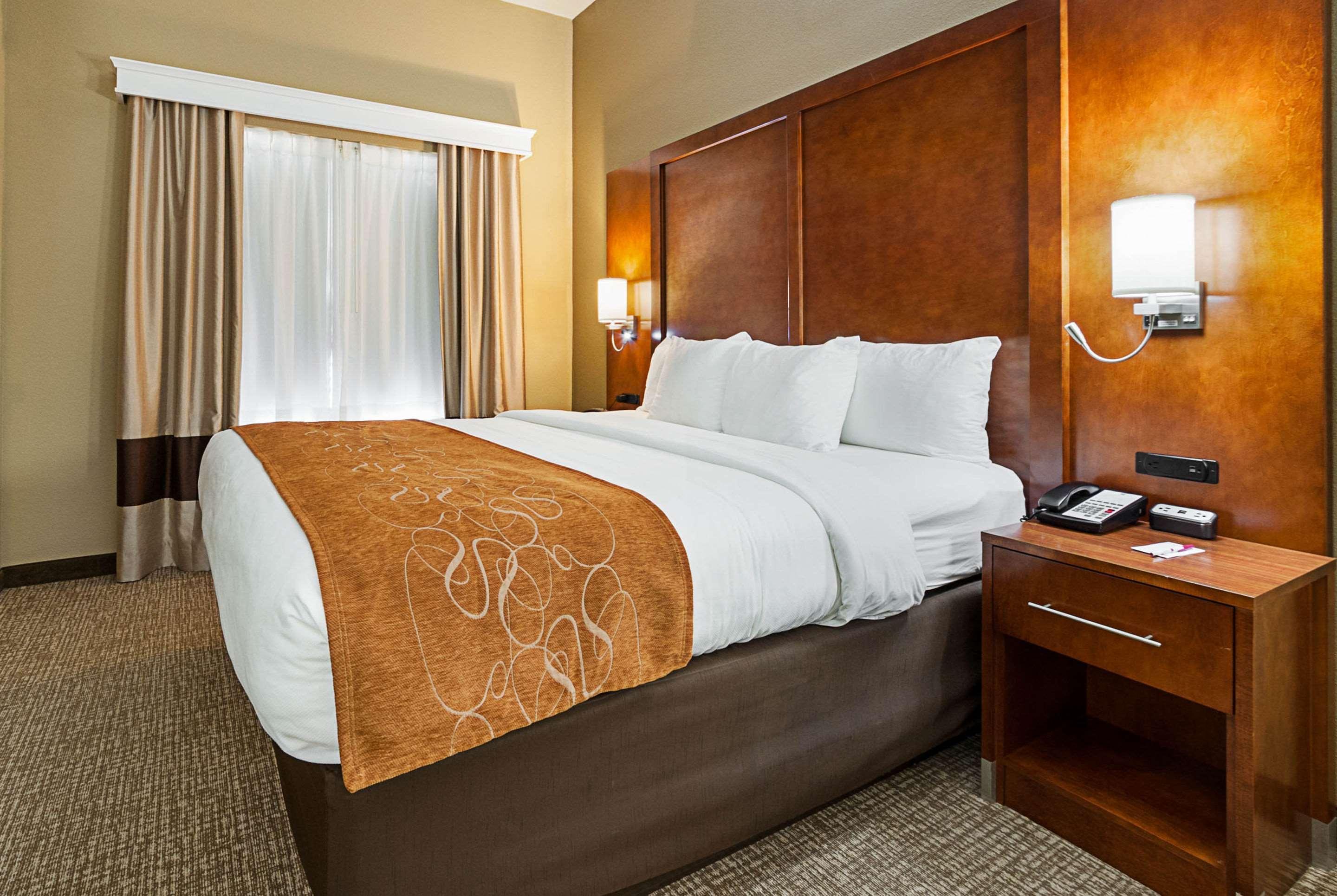 Comfort Suites Batesville Extérieur photo